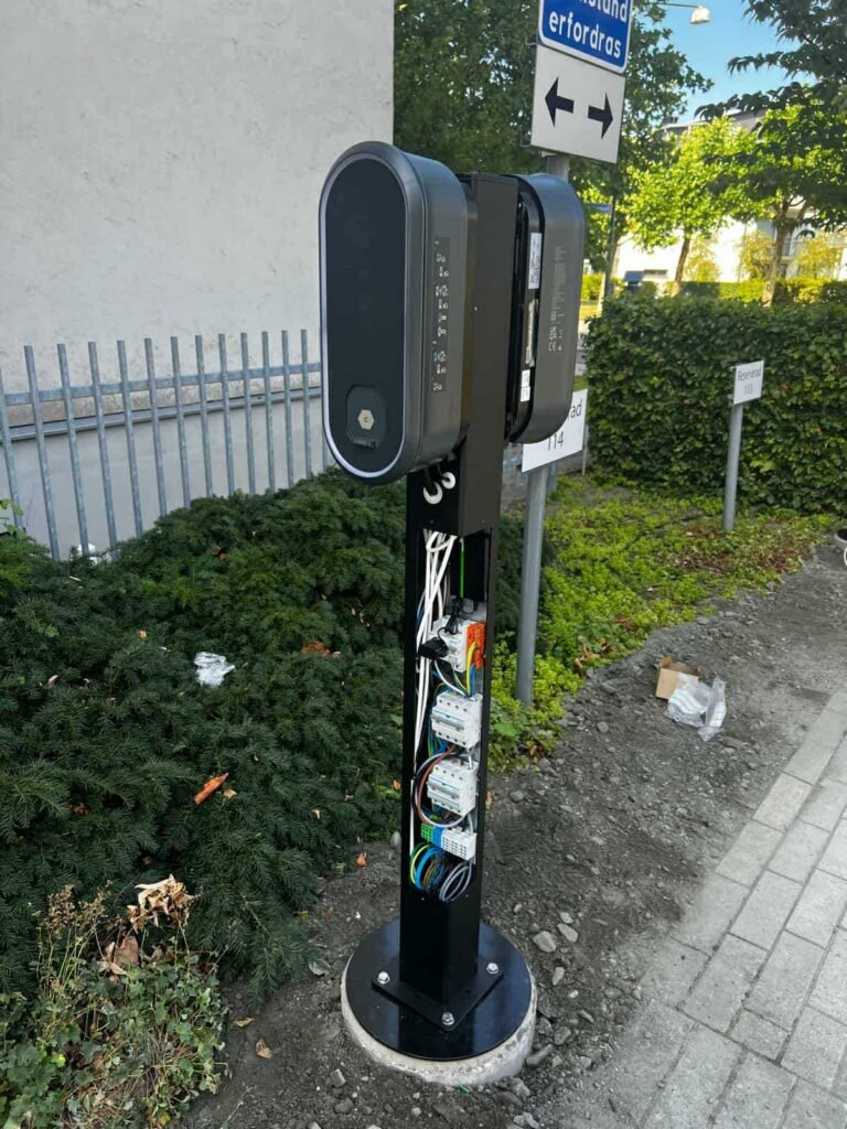 Laddstation installerad i Höganäs av Edin Elektro AB